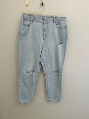 Primark Light Blue Relaxed Ripped women’s Jeans
